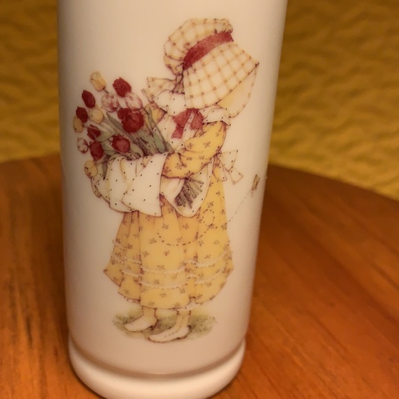 Vintage Holly Hobby Vase Genuine Porcelain. - Picture 3 of 4